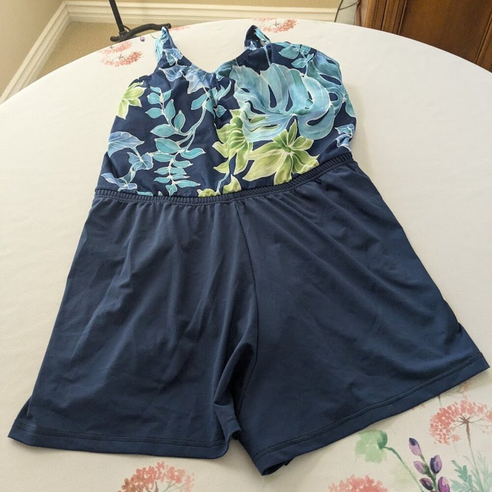 Swimsuit one piece shorts